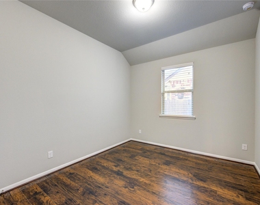 5314 Silver Ledge Drive - Photo Thumbnail 37