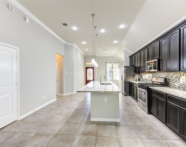 5314 Silver Ledge Drive - Photo Thumbnail 11
