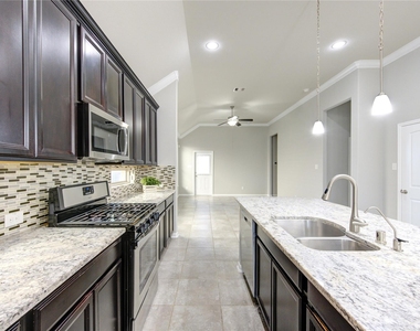 5314 Silver Ledge Drive - Photo Thumbnail 13