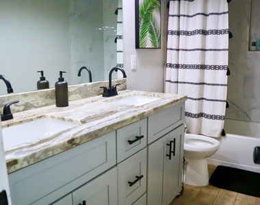 5007 Briscoe Street - Photo Thumbnail 9