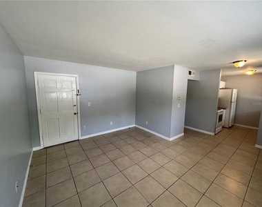 3206 W Azeele Street - Photo Thumbnail 3