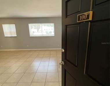 3206 W Azeele Street - Photo Thumbnail 2
