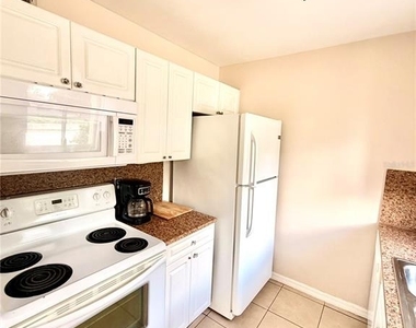 3206 W Azeele Street - Photo Thumbnail 6