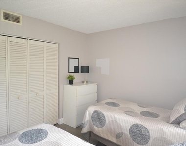 284 Woodlake Wynde - Photo Thumbnail 36