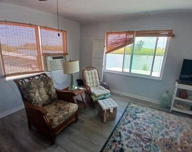 18213 Gulf Boulevard - Photo Thumbnail 10