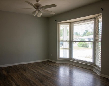 10760 62nd Avenue - Photo Thumbnail 1
