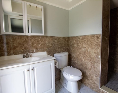 10760 62nd Avenue - Photo Thumbnail 7