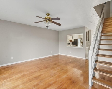 16545 Lake Brigadoon Circle - Photo Thumbnail 13