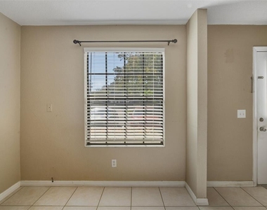 16545 Lake Brigadoon Circle - Photo Thumbnail 6
