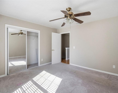 16545 Lake Brigadoon Circle - Photo Thumbnail 17