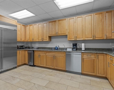 331 Cleveland Street - Photo Thumbnail 46