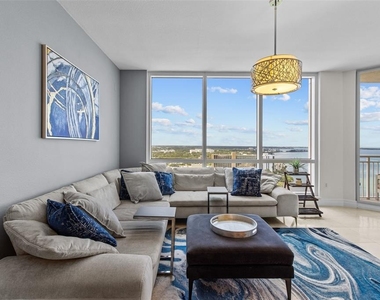 331 Cleveland Street - Photo Thumbnail 3