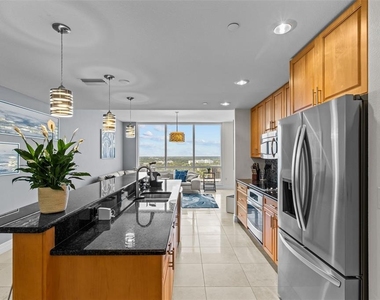 331 Cleveland Street - Photo Thumbnail 5