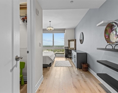 331 Cleveland Street - Photo Thumbnail 13