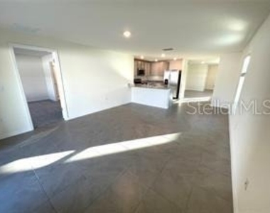 590 Sunlit Coral Street - Photo Thumbnail 10