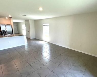 590 Sunlit Coral Street - Photo Thumbnail 8