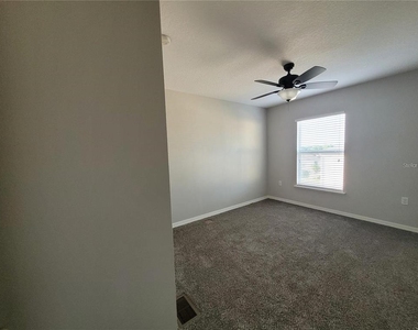 3805 Exeter Lane - Photo Thumbnail 30