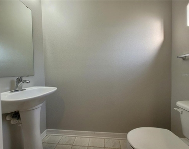 3805 Exeter Lane - Photo Thumbnail 35