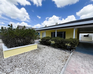 14017 W Parsley Drive - Photo Thumbnail 15