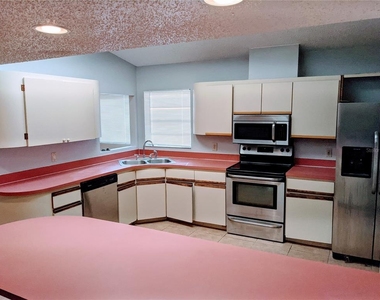 5327 Baldock Avenue - Photo Thumbnail 3