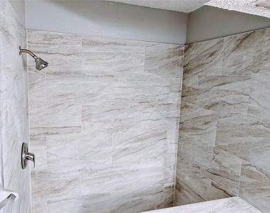 5327 Baldock Avenue - Photo Thumbnail 7
