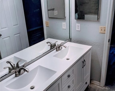 5327 Baldock Avenue - Photo Thumbnail 8