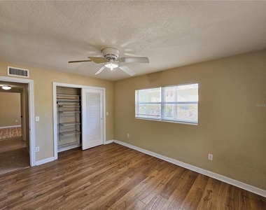 1365 Drew Street - Photo Thumbnail 8