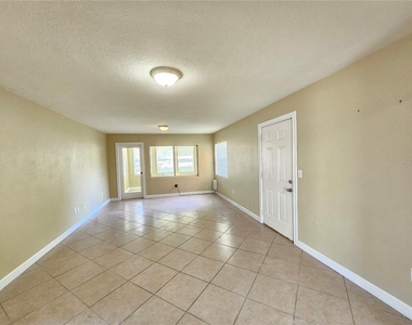1365 Drew Street - Photo Thumbnail 2