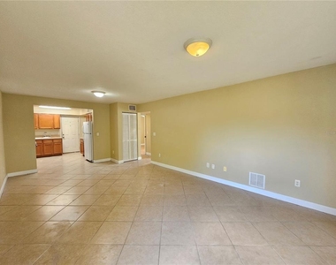 1365 Drew Street - Photo Thumbnail 3