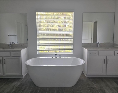 18271 Pearl View Place - Photo Thumbnail 32
