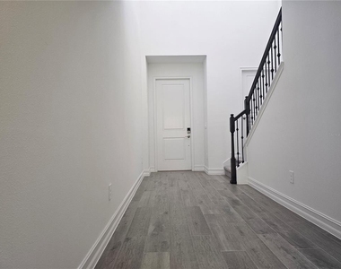 18271 Pearl View Place - Photo Thumbnail 3