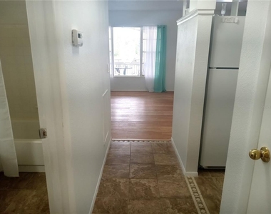 2331 Finlandia Lane - Photo Thumbnail 16