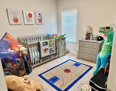 8351 Greenway Avenue - Photo Thumbnail 20