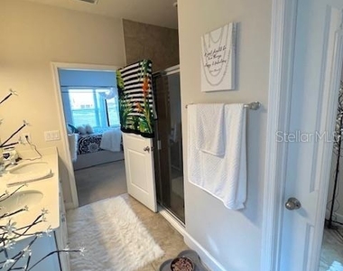 8351 Greenway Avenue - Photo Thumbnail 15
