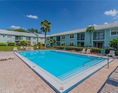 5024 Terrace Palms Circle - Photo Thumbnail 14