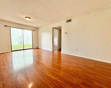 5024 Terrace Palms Circle - Photo Thumbnail 4