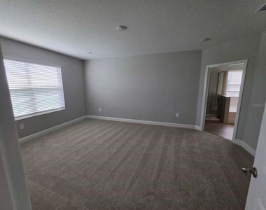 2212 Sienna Spruce Street - Photo Thumbnail 12