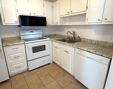1901 Andover Way - Photo Thumbnail 10