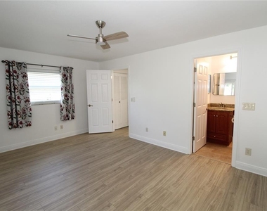 2202 Clubhouse Drive - Photo Thumbnail 19