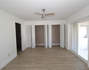 2202 Clubhouse Drive - Photo Thumbnail 16