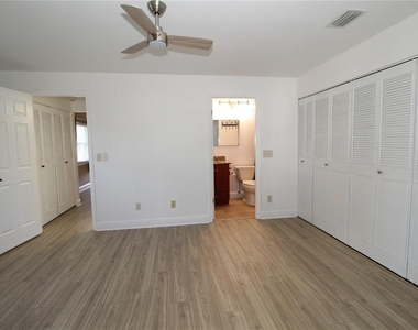2202 Clubhouse Drive - Photo Thumbnail 15