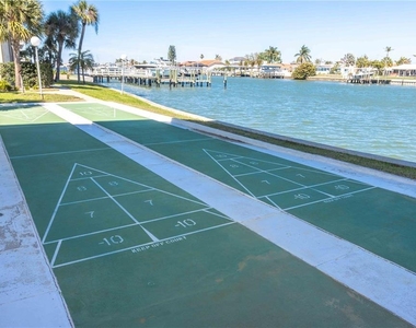 105 Island Way - Photo Thumbnail 38