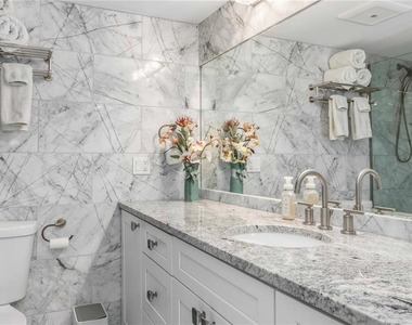 105 Island Way - Photo Thumbnail 18