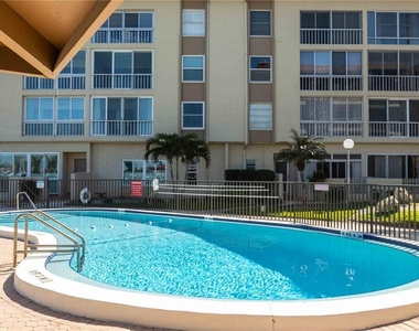 105 Island Way - Photo Thumbnail 34