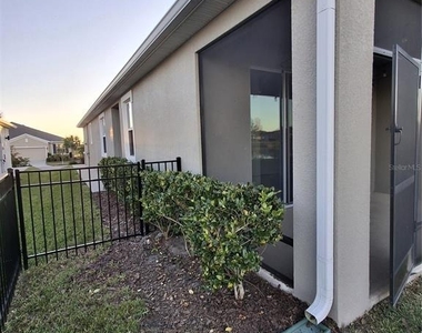 7891 Stonebrook Circle - Photo Thumbnail 6