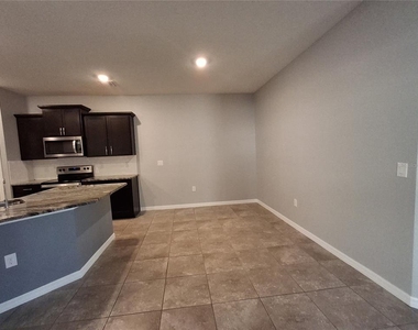 7891 Stonebrook Circle - Photo Thumbnail 9