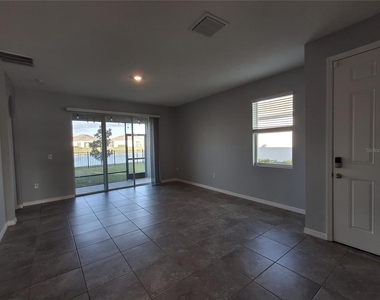 7891 Stonebrook Circle - Photo Thumbnail 8