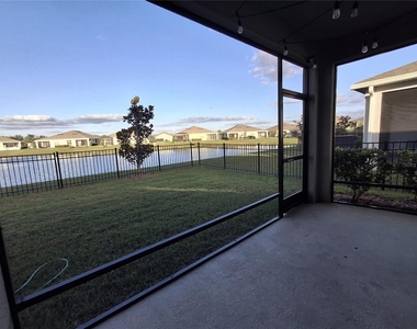 7891 Stonebrook Circle - Photo Thumbnail 14