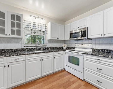 2711 W Heiter Street - Photo Thumbnail 1