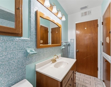 2711 W Heiter Street - Photo Thumbnail 8